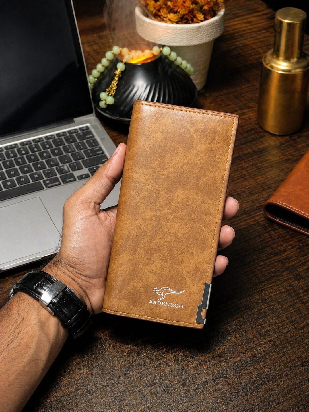 New Trendy PU Leather Long Wallet For Men And Women Cash And Card Holder With Steel Badge